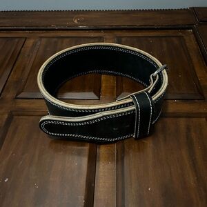 Rogue 13mm powerlifting belt